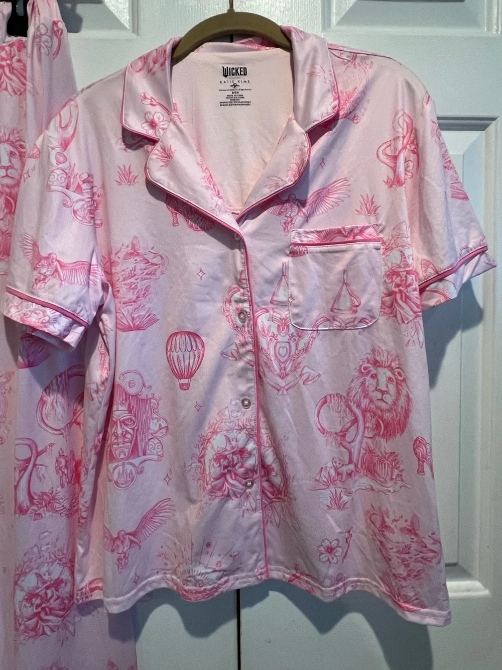 2 Pc “ Wicked” 🩷 Pink Printed Pajama Set - Short Sleeve Top & Pants